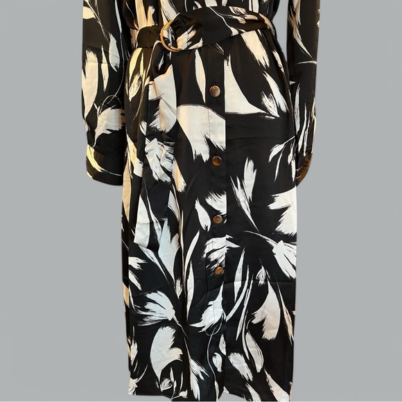 Harlow & Rose Black and White Dress, Stylish and Comfortable, NEW - Picture 6 of 6
